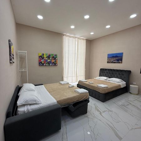 Valentino Caracciolo 105 Apartment เนเปิลส์ ภายนอก รูปภาพ