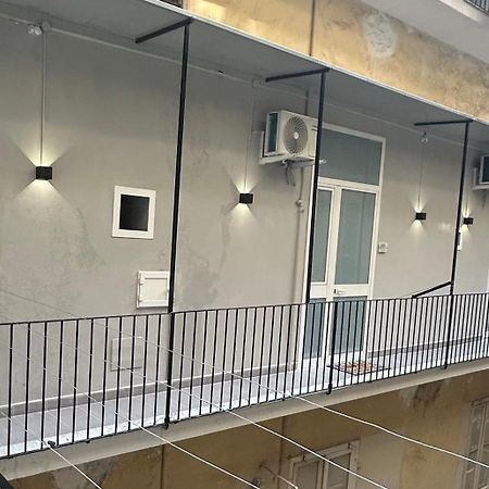 Valentino Caracciolo 105 Apartment เนเปิลส์ ภายนอก รูปภาพ