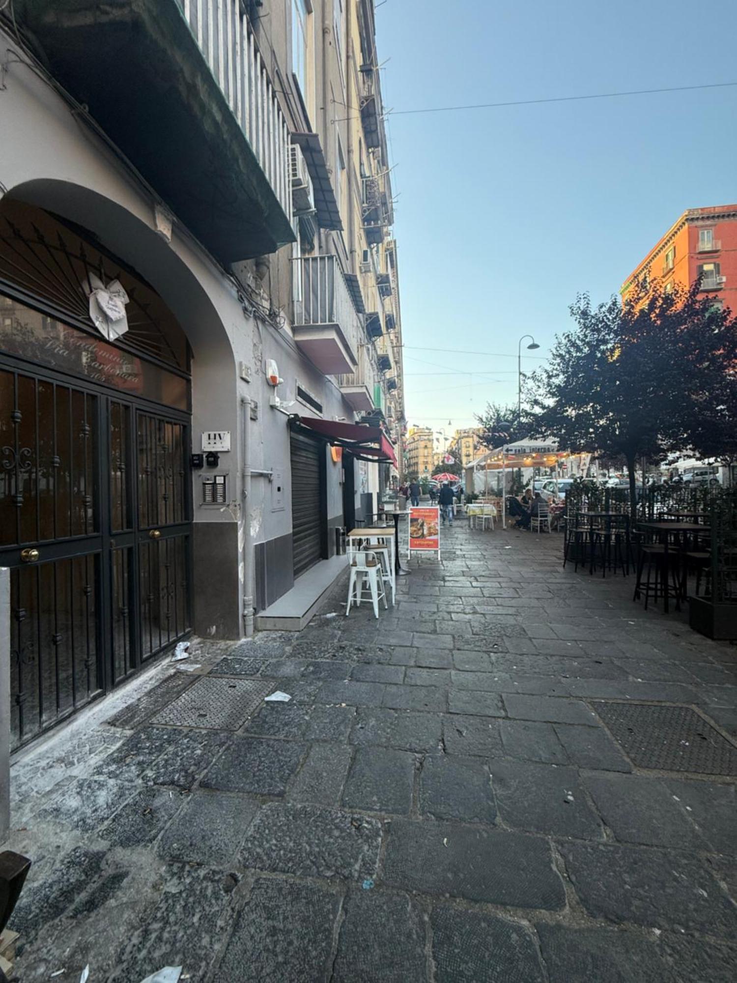 Valentino Caracciolo 105 Apartment เนเปิลส์ ภายนอก รูปภาพ