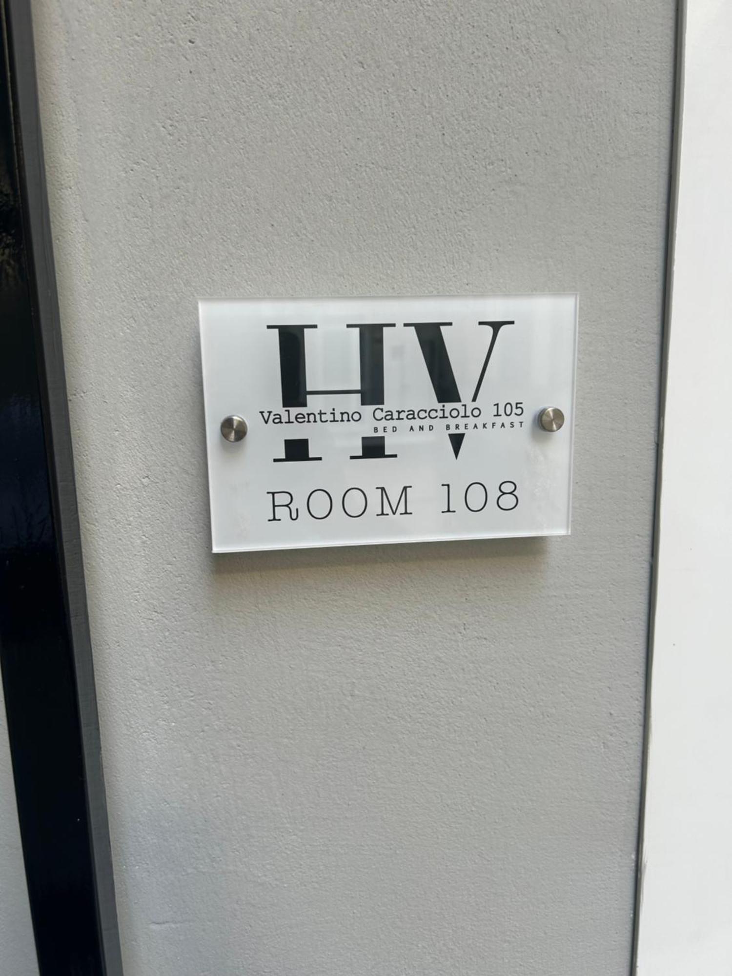 Valentino Caracciolo 105 Apartment เนเปิลส์ ภายนอก รูปภาพ